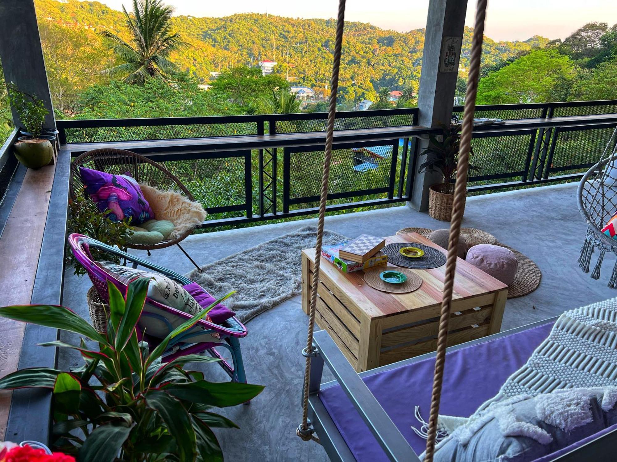 Wonderland Jungle Hostel Koh Tao Exterior photo