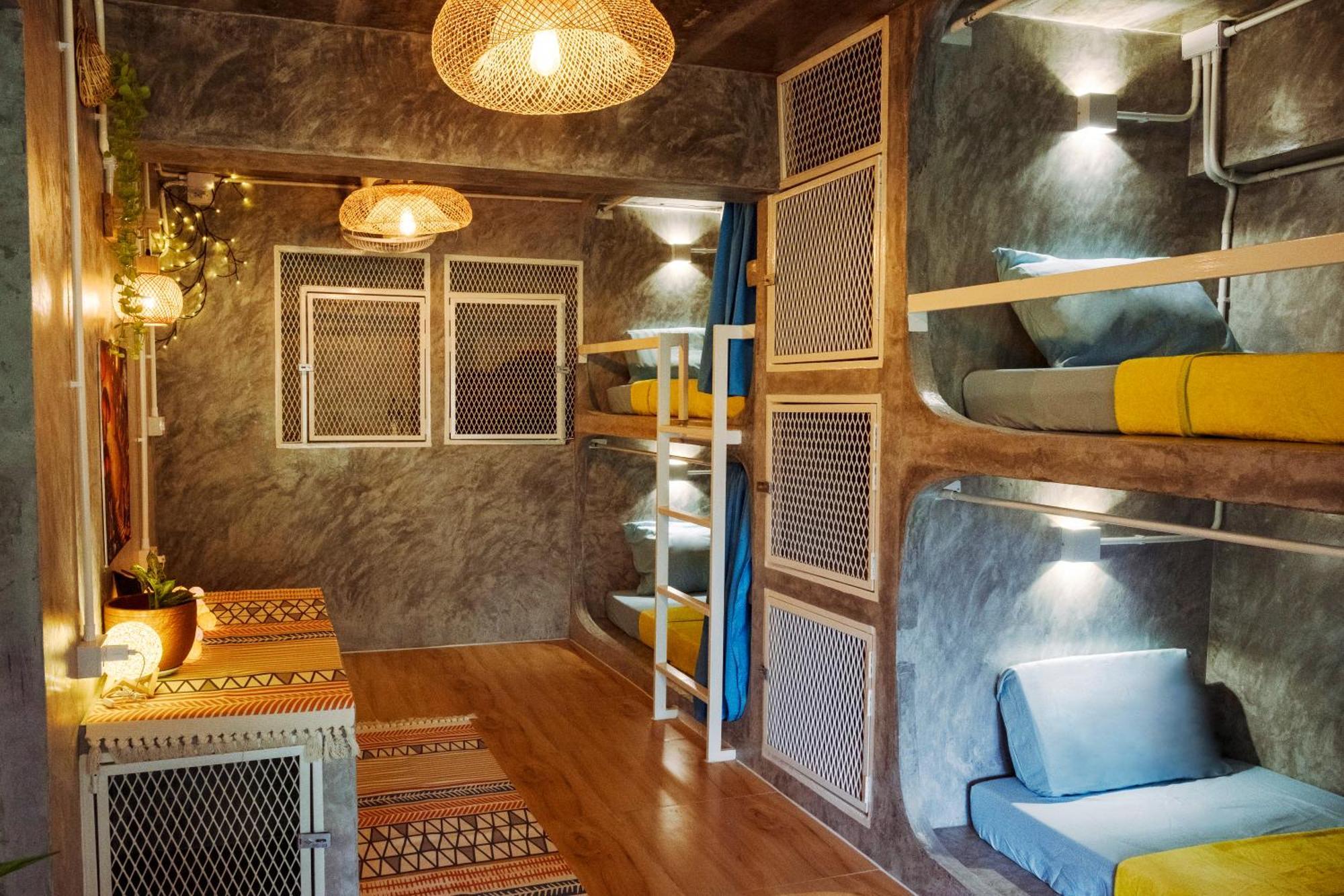 Wonderland Jungle Hostel Koh Tao Exterior photo